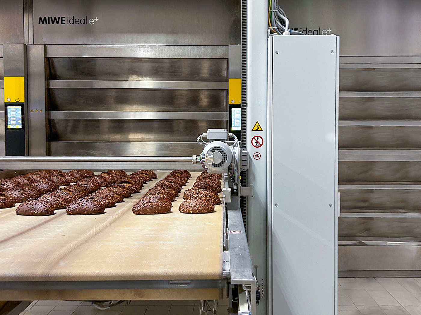 Der MIWE ideal Backofen - modernes Design und zuverlässige Technik für die Backstube