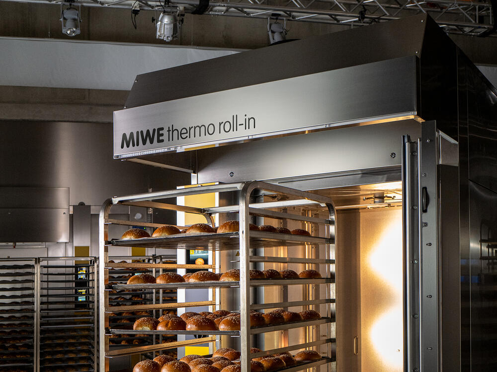 Thermoöl in der Konvektion: Der neue MIWE thermo roll-in
