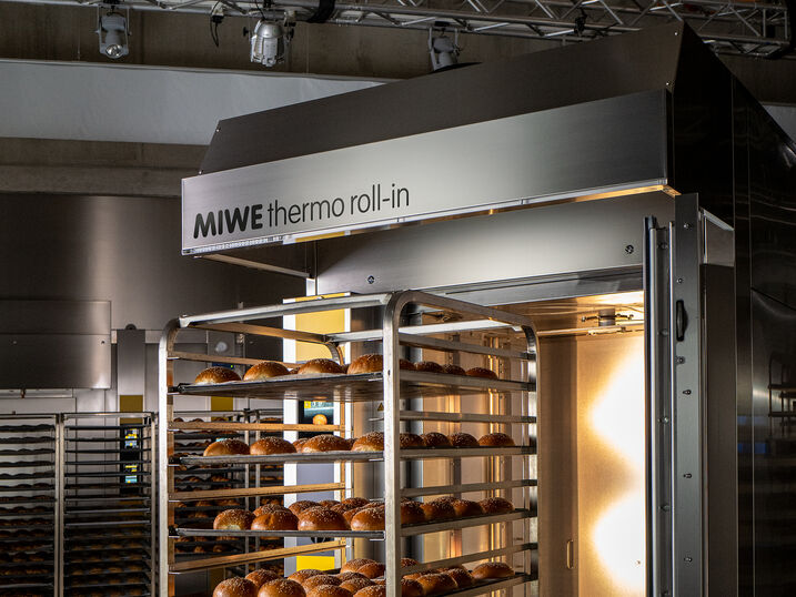 Thermoöl in der Konvektion: Der neue MIWE thermo roll-in
