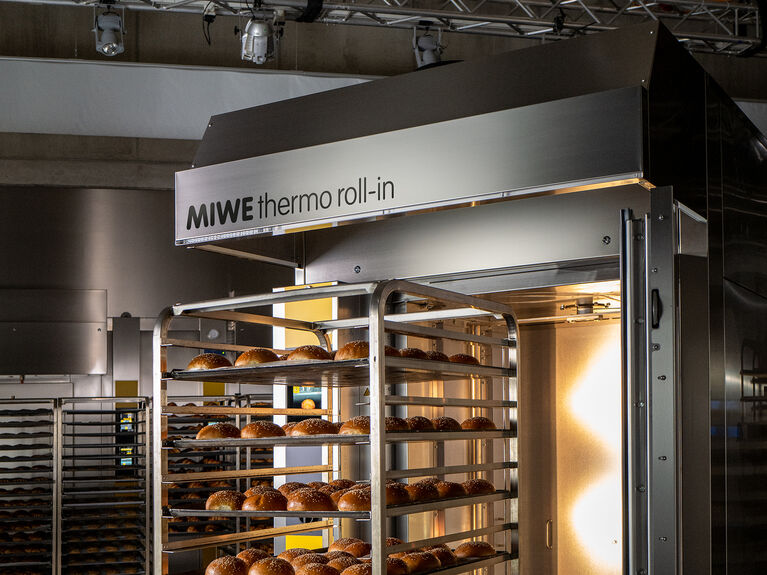 Thermoöl in der Konvektion: Der neue MIWE thermo roll-in