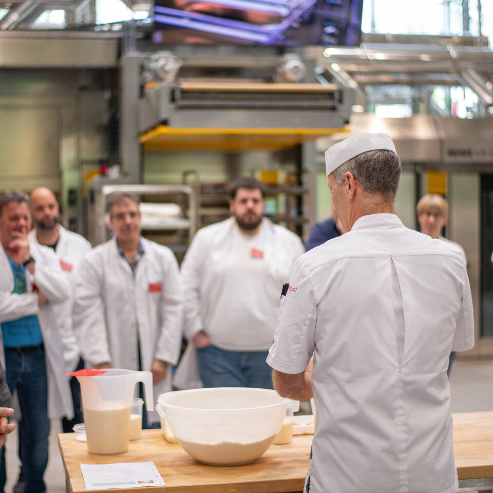 MIWE-live-baking-center-Teig